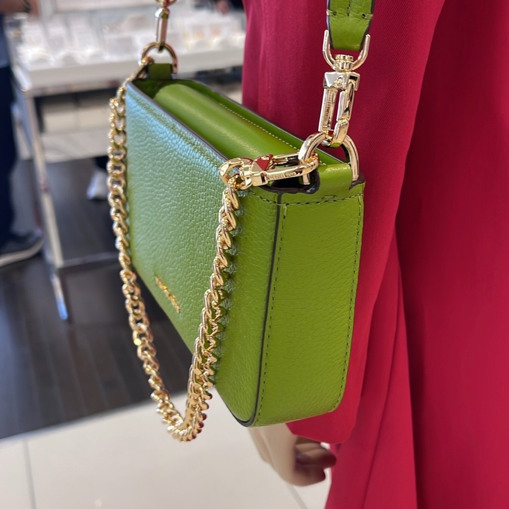 MICHAEL KORS Bryant Sm Pebbled Leather Convertible XBody Pochette
Meadow Green - Picture 5 of 16